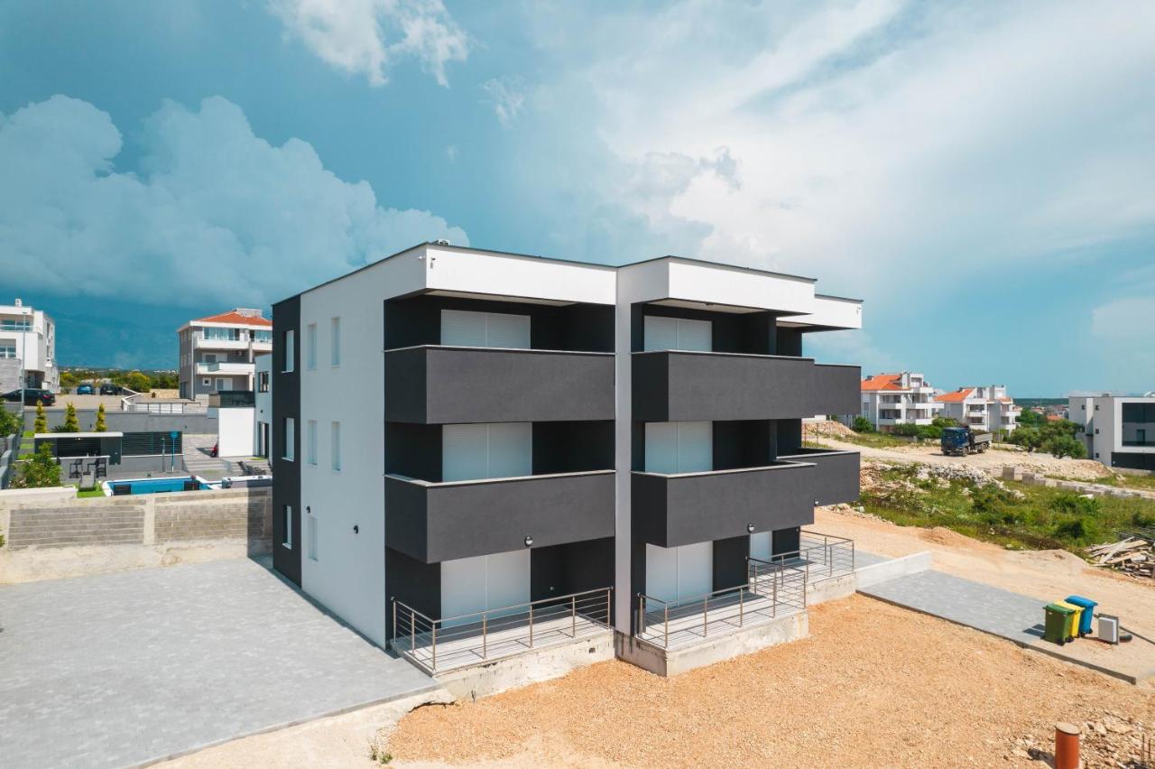 Noa East Residence Novalja Bagian luar foto