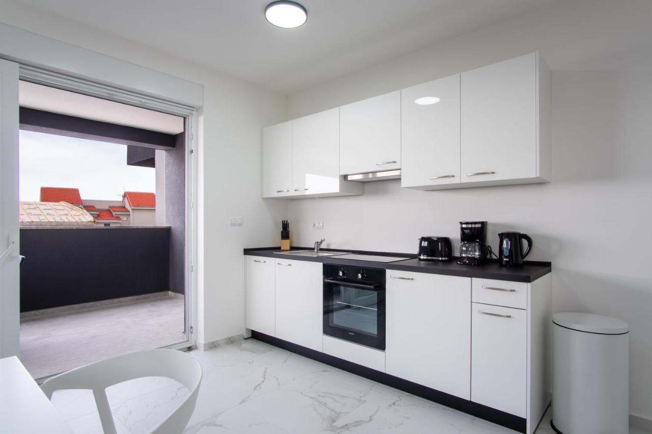 Noa East Residence Novalja Bagian luar foto