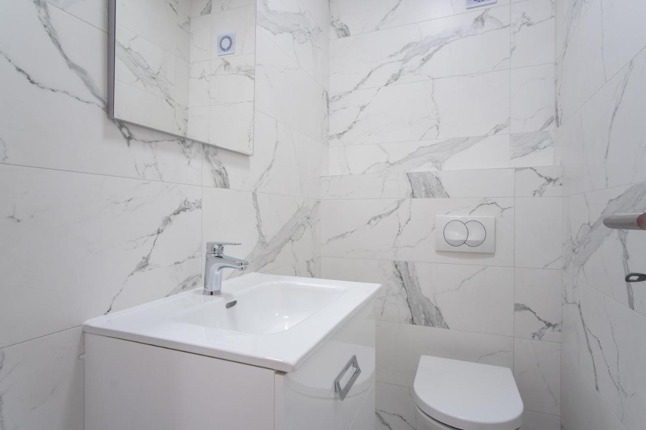 Noa East Residence Novalja Bagian luar foto
