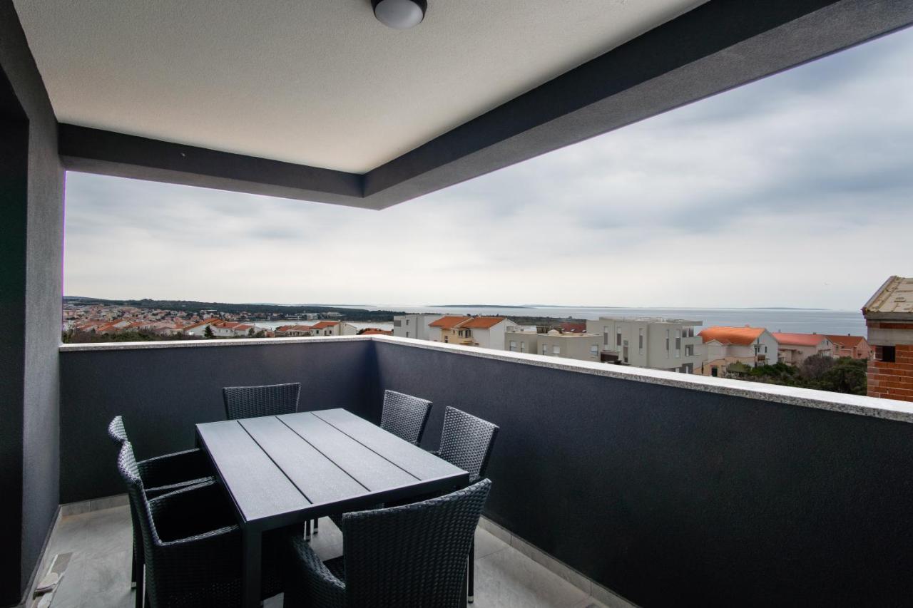 Noa East Residence Novalja Bagian luar foto